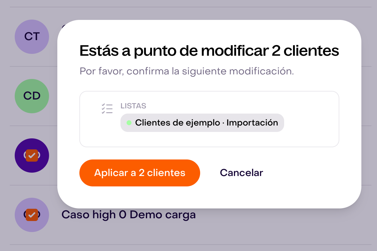 Confirmación pendiente para agregar la lista Clientes de ejemplo · Importación a dos clientes ficticios, con los botones Aplicar a 2 clientes y Cancelar.